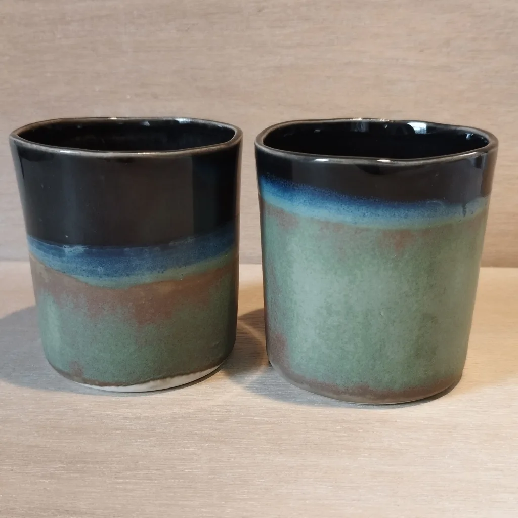 porcelaine coulée-superposition d'émaux